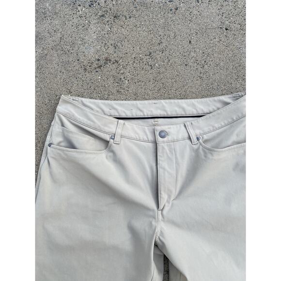 Lululemon ABC 5 Pocket Warpstreme Pants Size Large Khaki - Picture 5 of 10